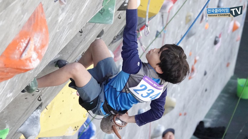 86d1864f62f416498963f60093230b41_1744576450_9143.jpg
